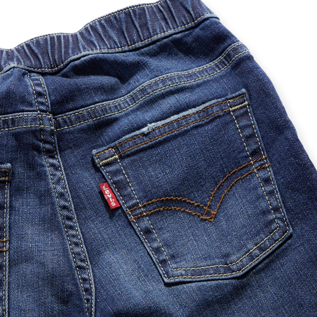 LEVI’S 519 修身牛仔褲 LEVI’S 519 Slim Jeans